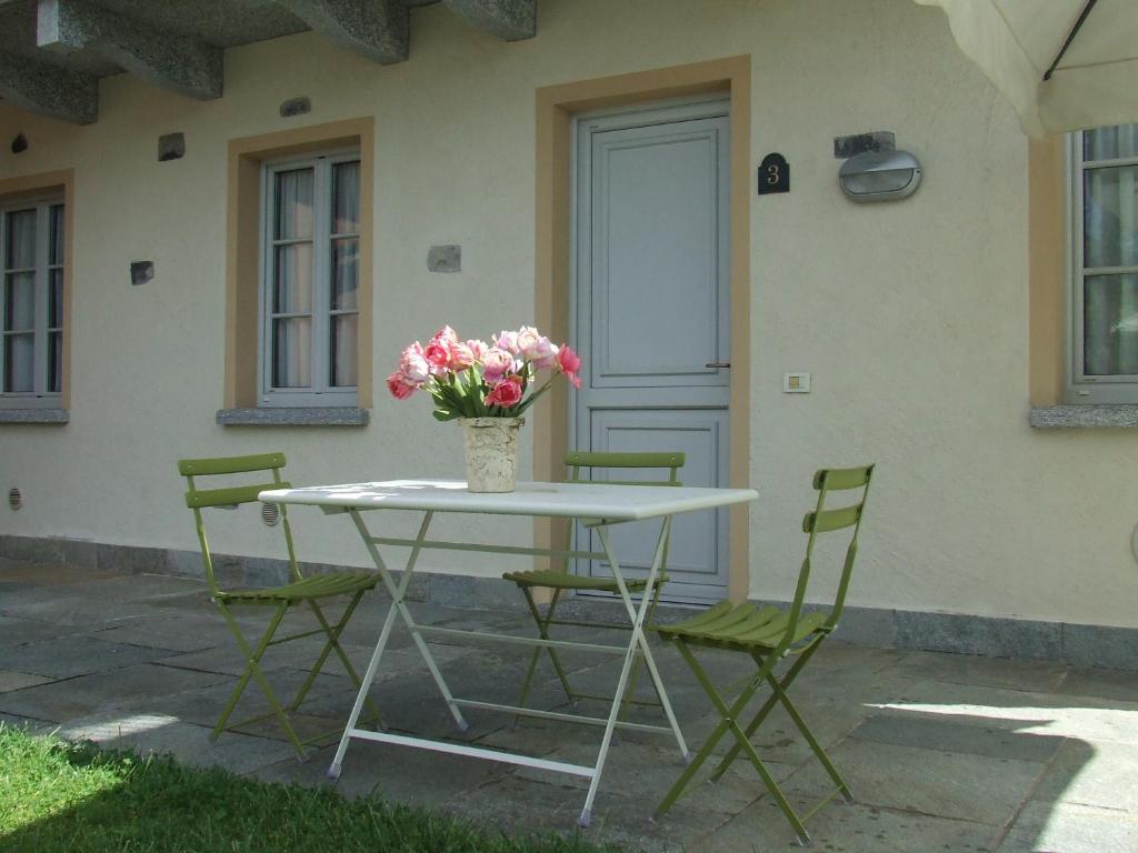Villa Edy Apartments Tremezzina Δωμάτιο φωτογραφία
